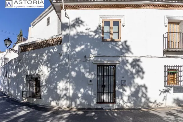 Casa reformada en el Camino del Sacromonte — 38