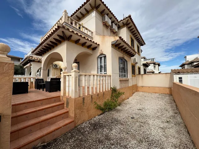 Adosado en Lomas de Cabo Roig — 3