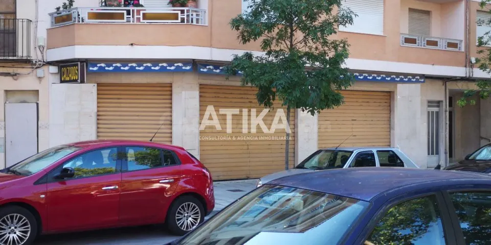 LOCAL EN VENTA EN PLAZA CORONACIÓN