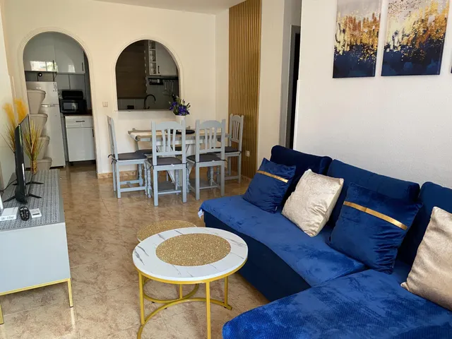 ☀️ ¡ENCANTADOR APARTAMENTO EN EL CENTRO DE TORREVIEJA CON PISCINA! ‍♂️ — 22