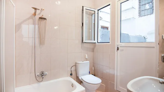 Amplio piso con 4D, 2 baños y gran terraza en Ruzafa, Valencia — 16
