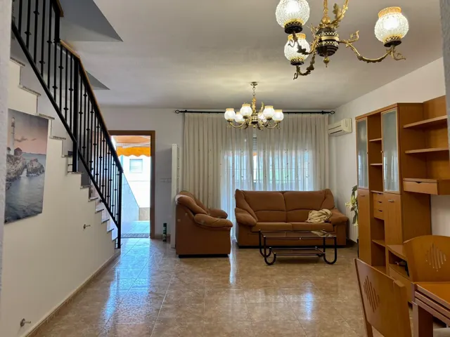 Dúplex de 4 dormitorios con patio y cochera en una de las me - foto 5