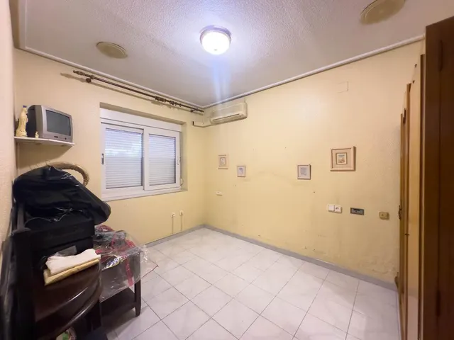 Casa con parcela ideal para edificar en Torrevieja — 9