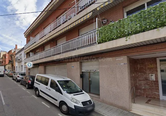 Se vende piso OKUPA en Calle Barcelona 11 SemiSótano 11 de R - foto 2