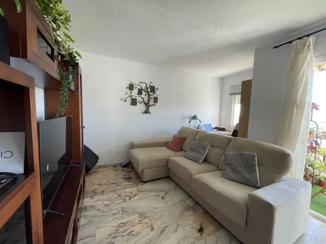 Piso con terraza, vistas al mar y plaza de garaje en Arroyo de la Miel, Benalmádena — 15