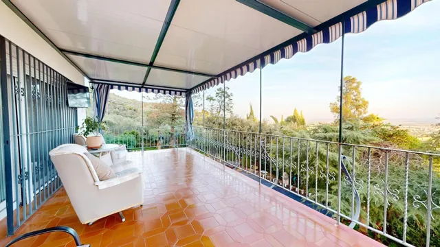 Chalet en El Brillante " Ubicación exclusiva" - foto 5