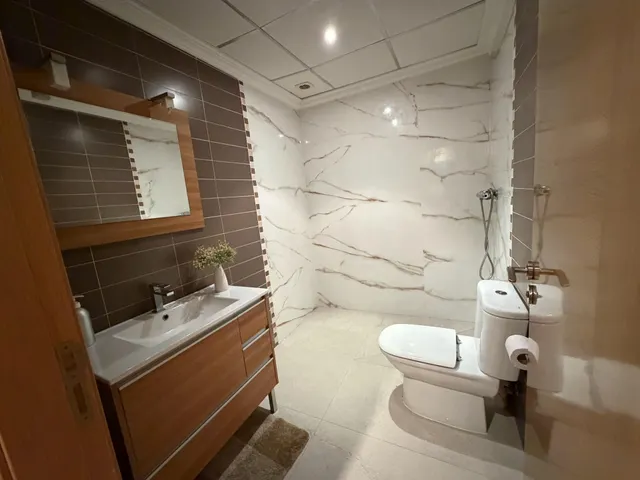 Chalet independiente con 400 m2 construidos, gran parcela y garaje — 21