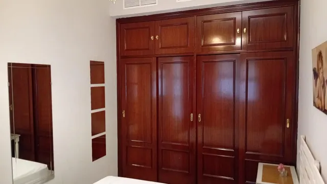 Centro San Vicente, calle Torneo, junto al Río. Excelente apartamento amueblado se alquila. Ascensor. — 23