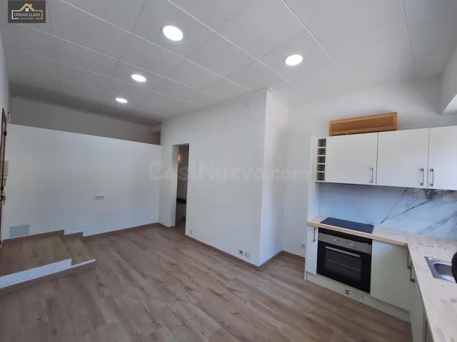 Duplex invertido recién reformado en el centro - foto 5