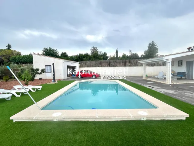 Chalet a la venta en Benimarfull — 4