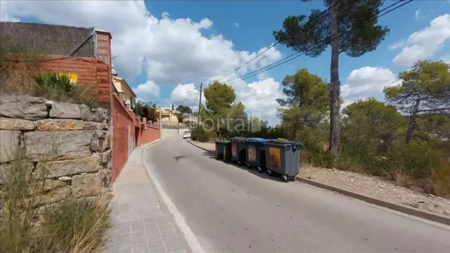 SE VENDE TERRENO URBANO EN VILADECAVALLS — 11