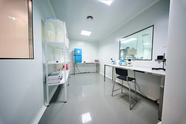 Nave industrial con Negocio de Cosmètica! - foto 4