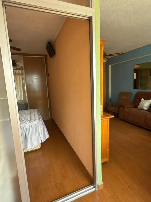 Acogedor apartamento cerca de playa Levante con vistas al mar y Benidorm. — 9