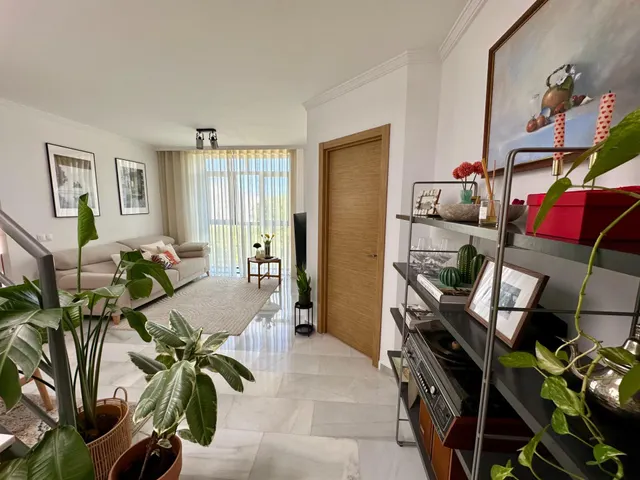 Ático dúplex reformado con amplia terraza en la zona de El Calvario, Torremolinos — 6
