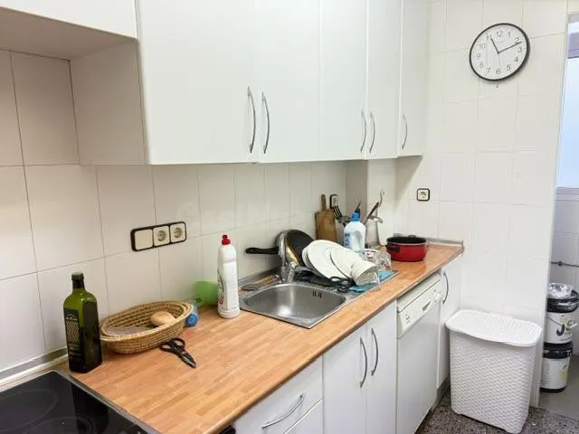 ALQUILER PISO ESTUDIANTES JUNTO CAMPUS DE LA MERCED, 3 DORMI - foto 3
