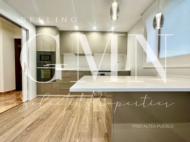 Piso 3 habitaciones 139m² en alquiler - Casco Antiguo - foto 3
