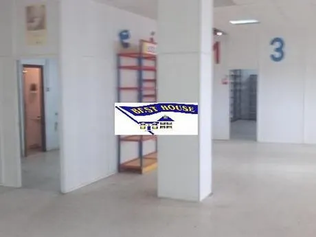 AMPLIO LOCAL COMERCIAL — 6