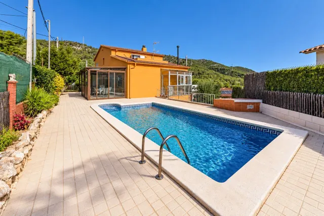 CASA FAMILIAR CON PISCINA, PRIVACIDAD Y ESPECTACULARES VISTAS A LA MONTAÑA EN LAS PALMERAS, CANYELLES — 29