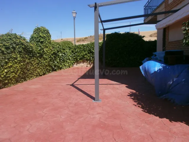 En venta bonito chalet (casa rural) en Lastras del Pozo - foto 3