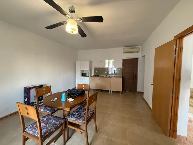 CASA DE PUEBLO CON PATIO — 18
