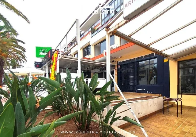 Local en Avenida Marques de Villanueva del Prado – 120 m2 +  - foto 2