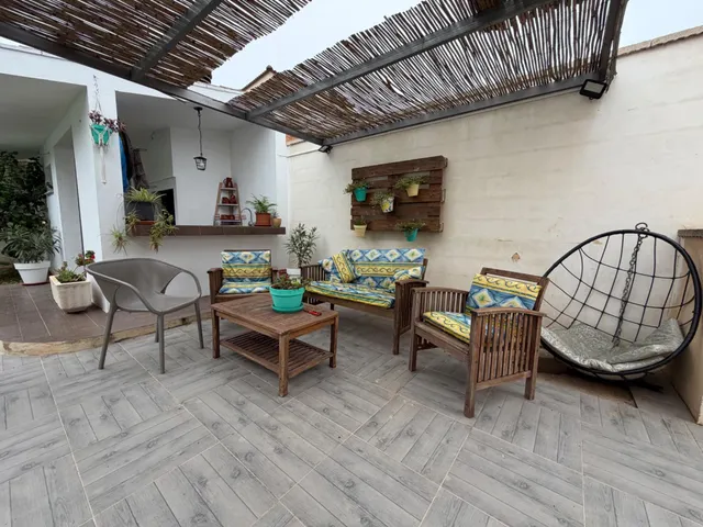 INTERESANTE CHALET EN LA POBLA DE VALLBONA — 32