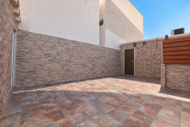 Casa en Reus con garaje para 4 coches, terraza y barbacoa — 41
