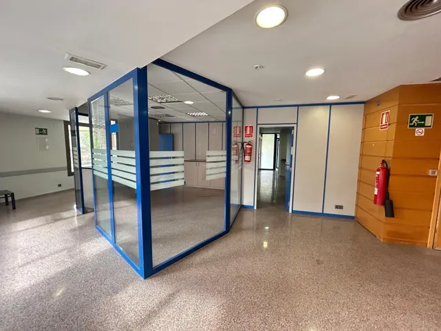 Oficina sin igual en el cruce de la avenida novelda y libertad — 10
