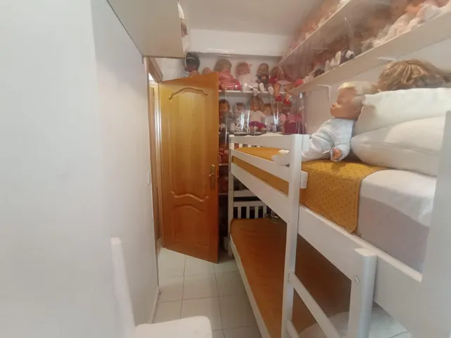 Amplia Vivienda de 4 habitaciones — 12