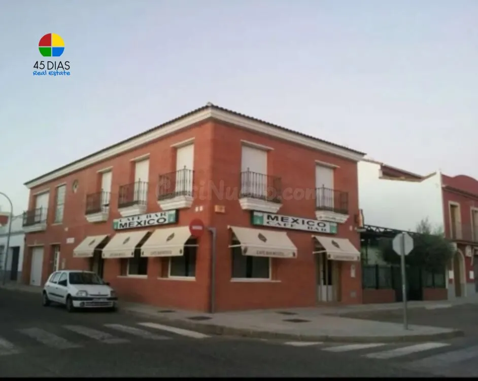 casa en venta con garaje privado en Montijo Badajoz