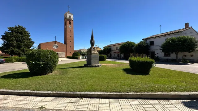 Casa 4 habitaciones 115m² en venta - Lalueza — 47