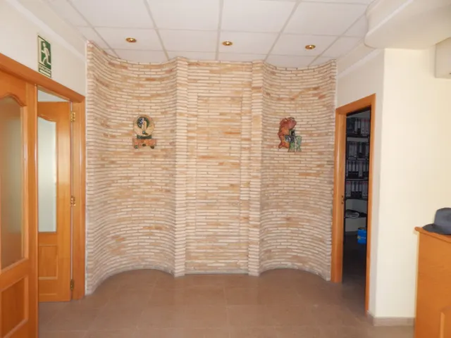 LOCAL COMERCIAL LUMINOSO Y CENTRICO EN ONTINYENT — 13