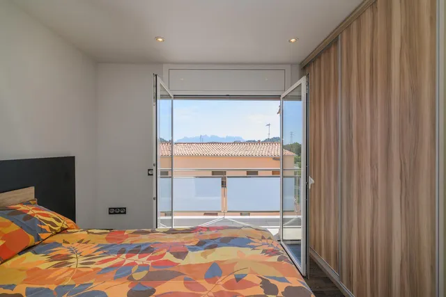 Exclusividad y diseño: 2º piso con ascensor, parking y suite de lujo — 19