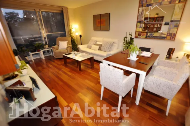 Vive con el confort de un exclusivo residencial con piscina, zonas verdes, garaje y trastero — 6