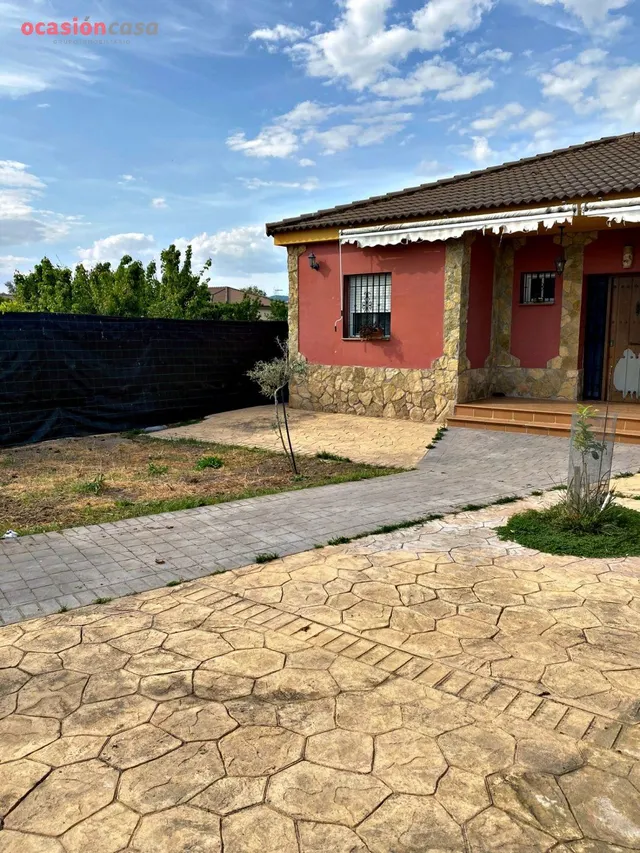 PARCELA DE 700 m2 , con 2 casas equipadas de cocina , habitaciones , baños ...! — 3