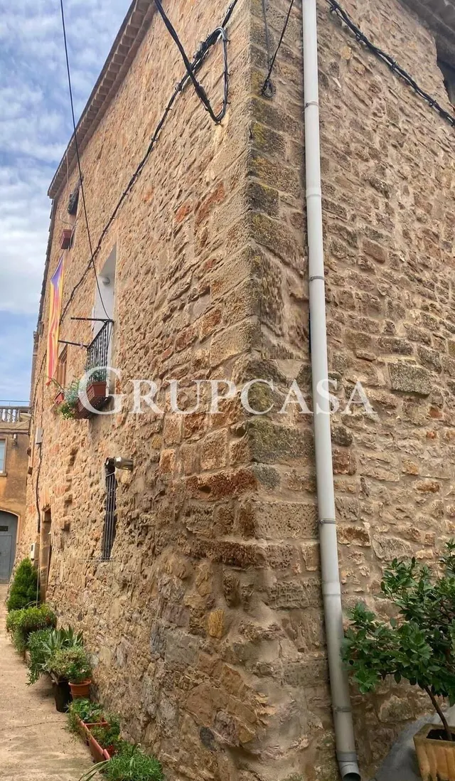 MAGNÍFICA CASA DE PIEDRA TOTALMENTE REFORMADA DE 3 PLANTAS E - foto 2