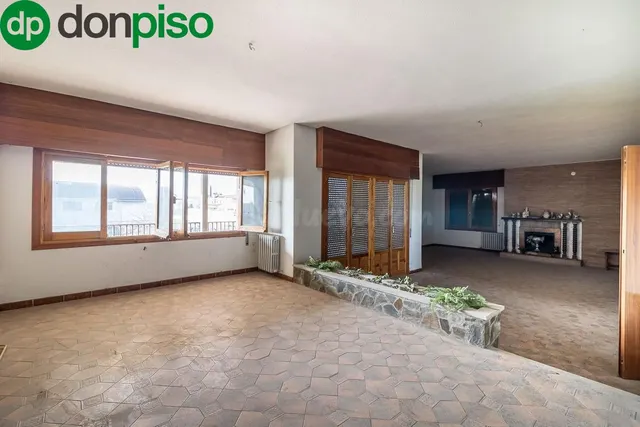 Casa con terreno y nave en Santa Fe - foto 3