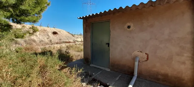 PARCELA 30.000 METROS DE TERRENO — 24