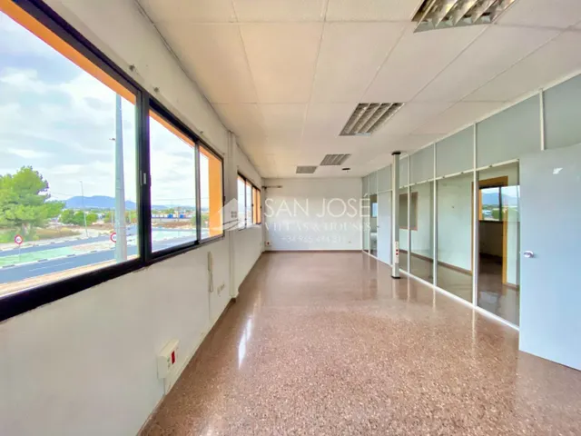 VENTA DE NAVE EN ASPE - foto 4