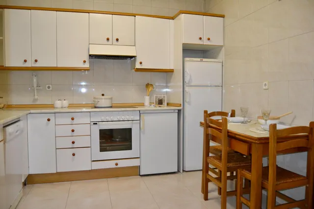 AMPLIA VIVIENDA EN EL CORAZON DE PAMPLONA — 24