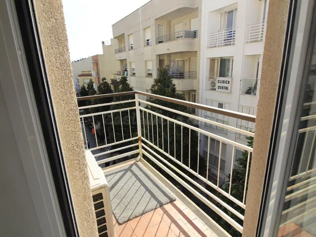 Piso muy cerca del puerto deportivo de Cambrils - foto 4