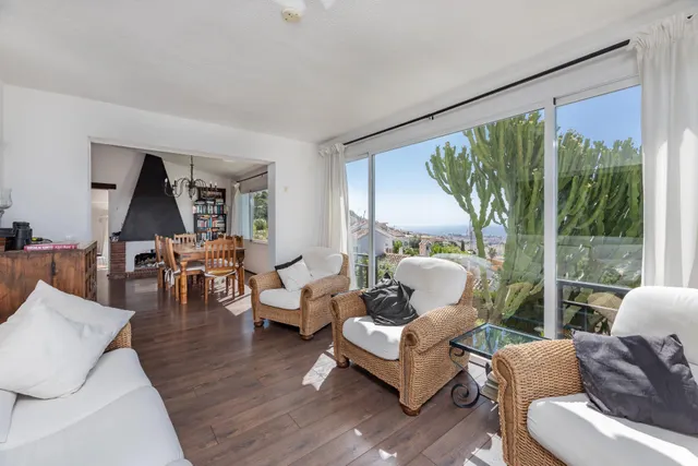 Casa con impresionantes  vistas al mar y — 15