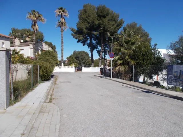 Fantástica parcela en El Vendrell - Urbanización Oasis — 7