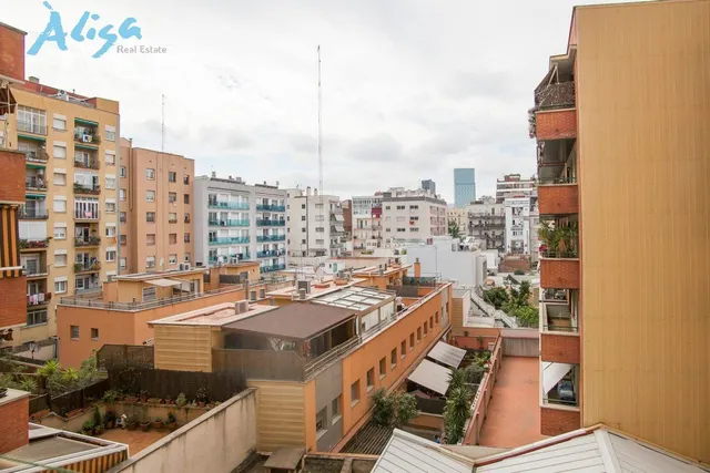 Piso en el Poblenou a 200 metros de la playa de Mar Bella - foto 5