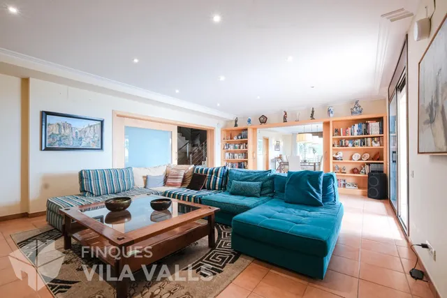 Villa de lujo con piscinas y finca de 6 ha en Sant Feliu de Codines — 4