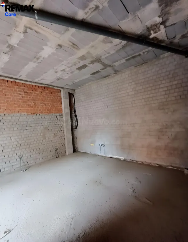 Local comercial en bruto en el Urbanización Guadiana, Badajo - foto 3