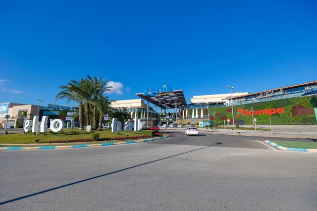 Bungalow en planta baja con amplio jardín privado y aparcamiento en Cabo Roig — 48