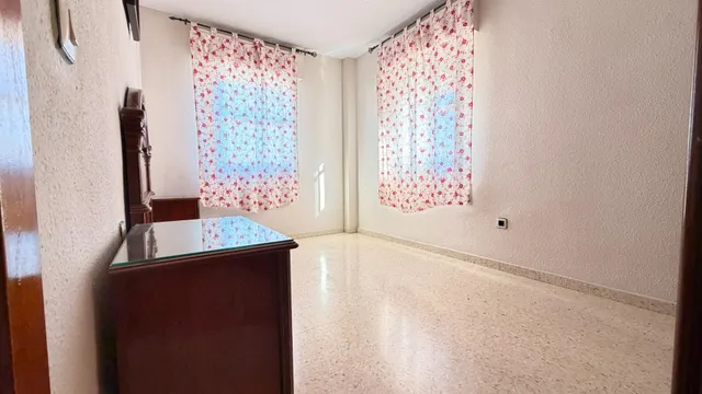 Piso de 3 dormitorios con trastero en zona Los Ratones | Los Palacios — 16