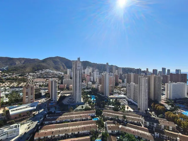 Apartamento de 3 dormitorios en zona del Rincon de loix ( zona llana) — 9
