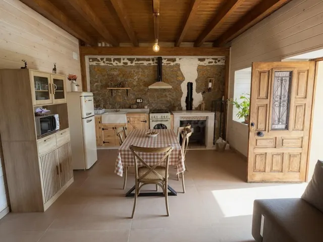 CASA RURAL COMPLETAMENTE REFORMADCA CON JARDIN, BARBACOA Y A - foto 2